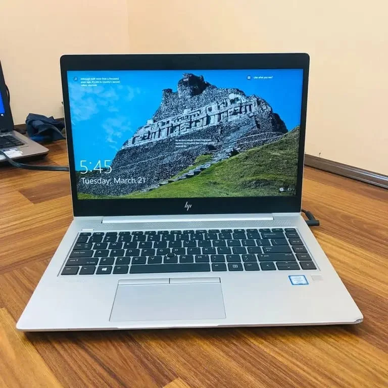 Hp Elitebook 830 g5 i5 7th 8gb 256gb